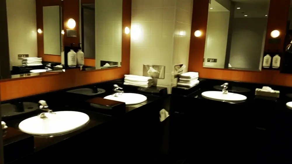 Qantas Business Class