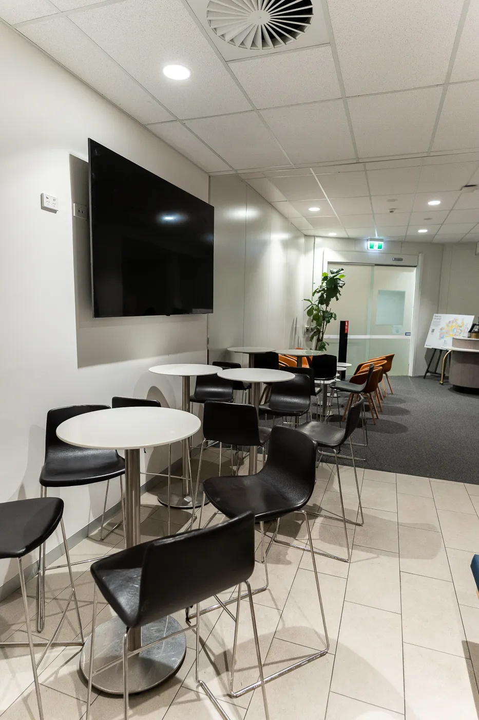 Qantas Club Hobart