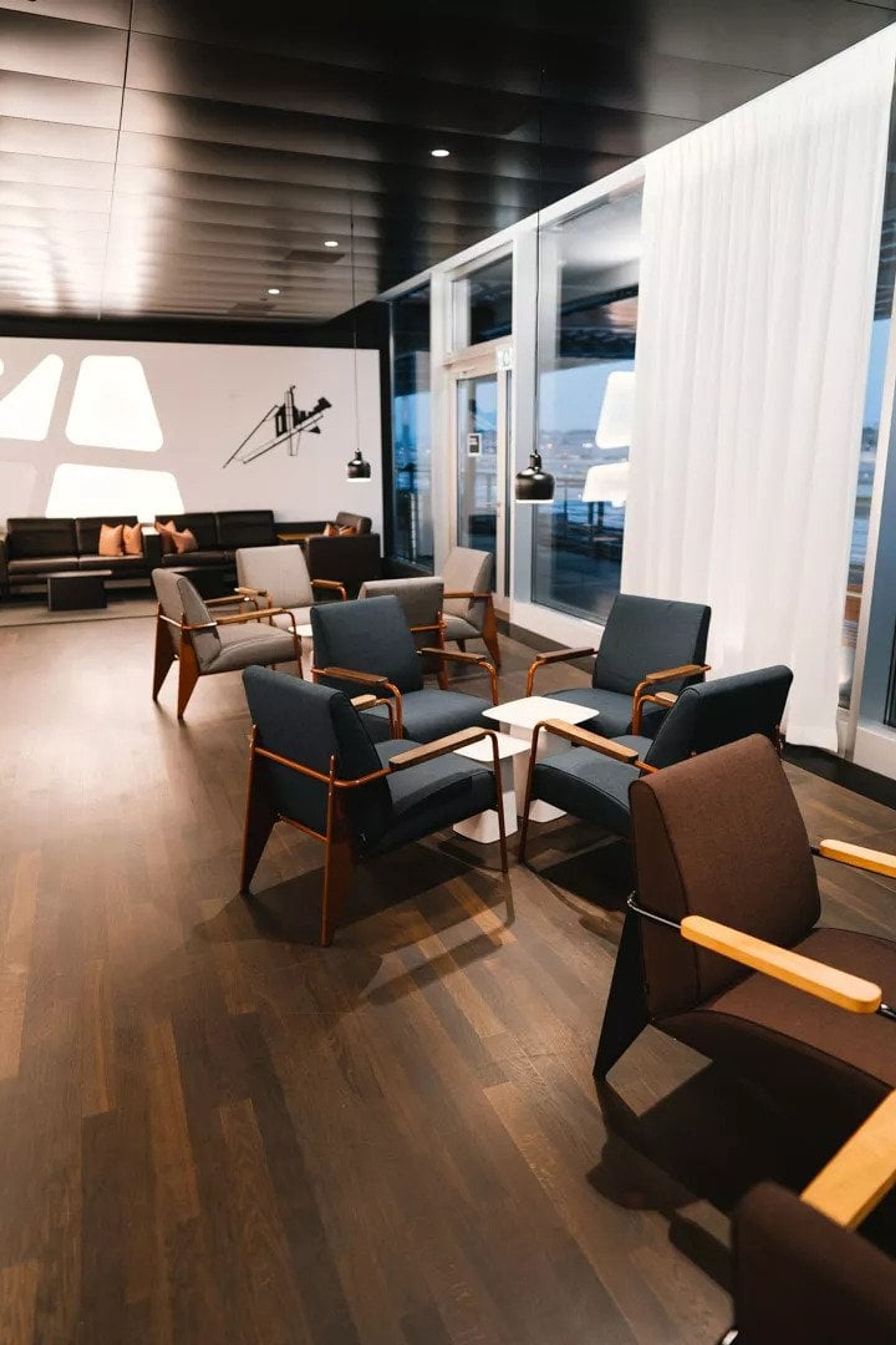 Swiss First Class Lounge Zurich