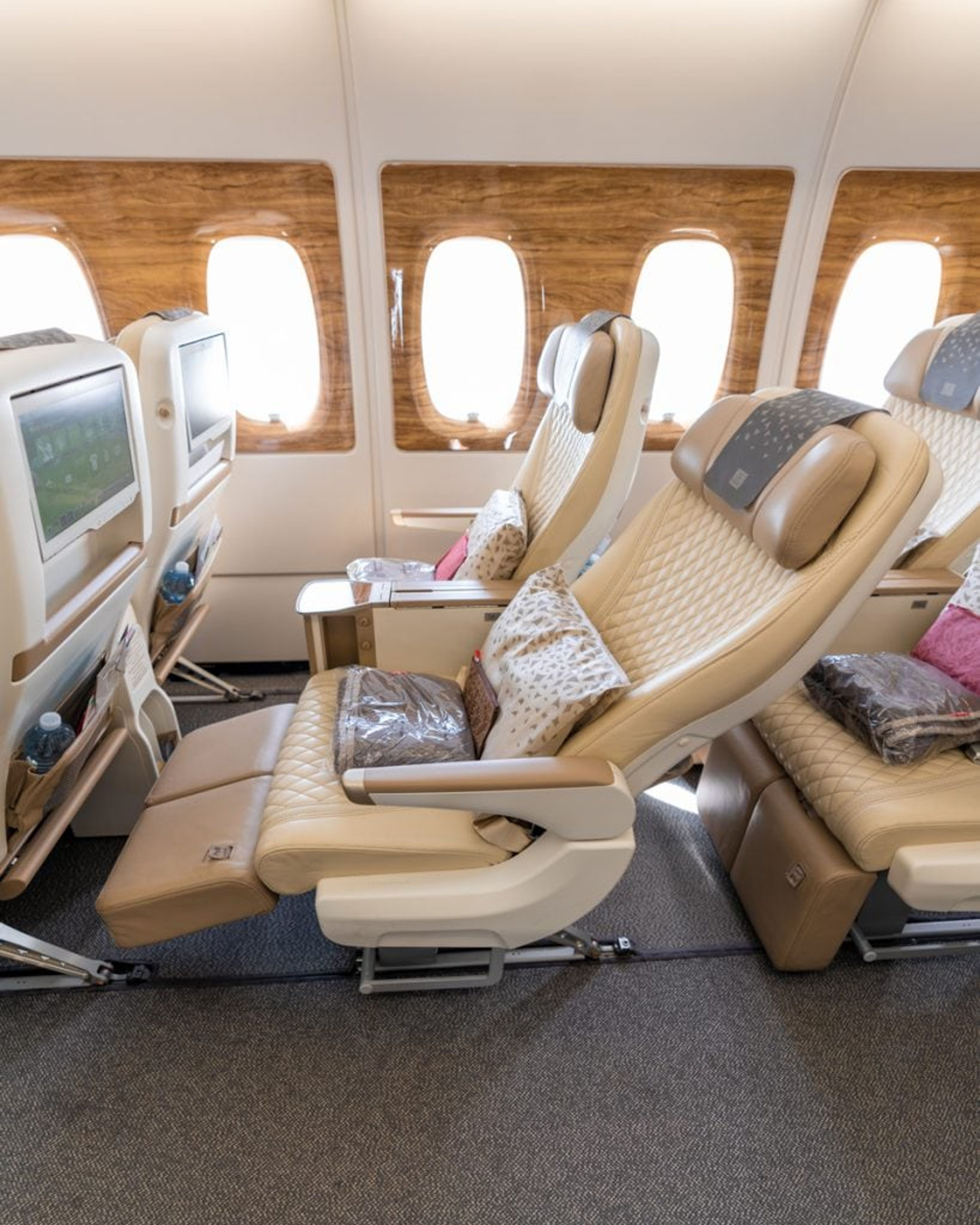 Emirates Premium Economy 3