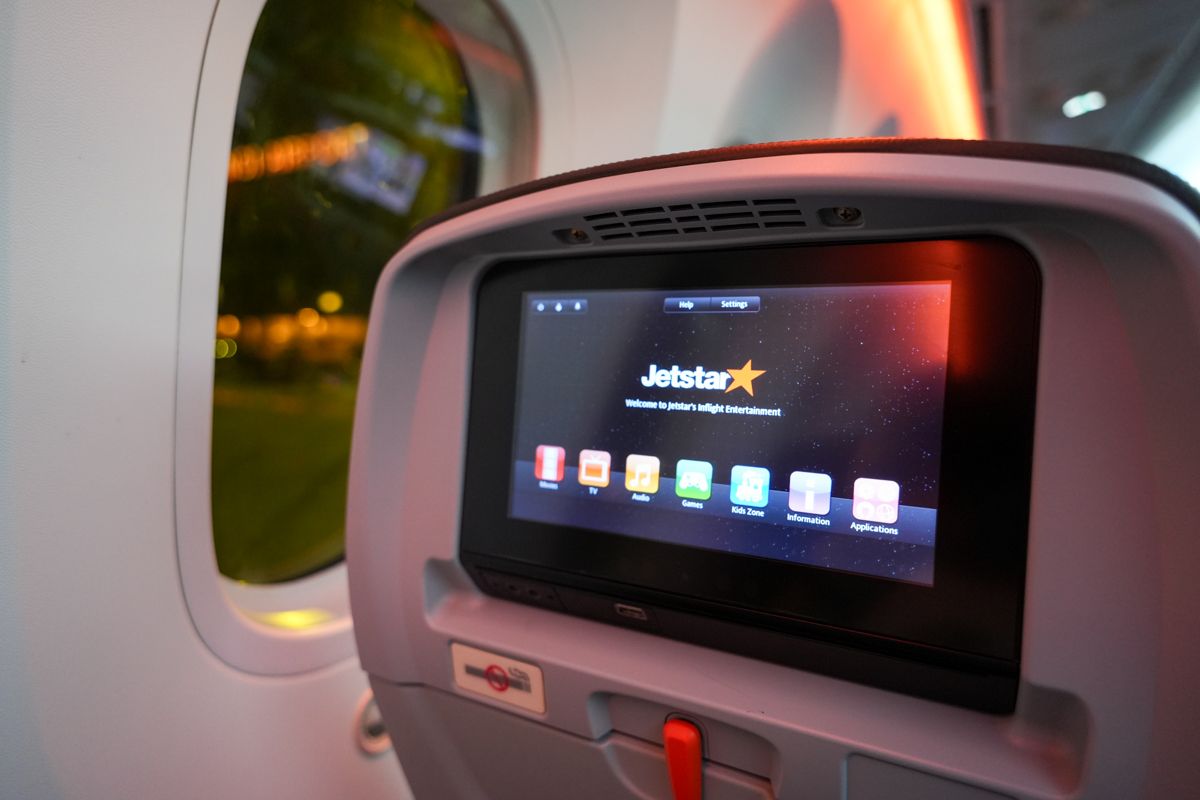Jetstar B787 Economy Review