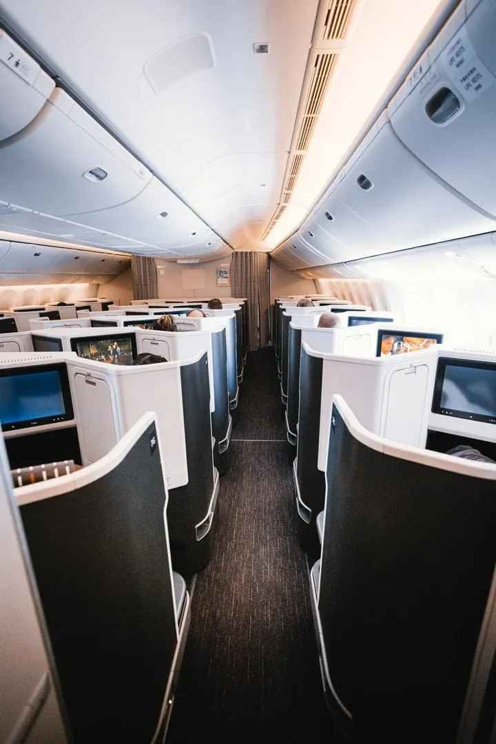 B777-200
