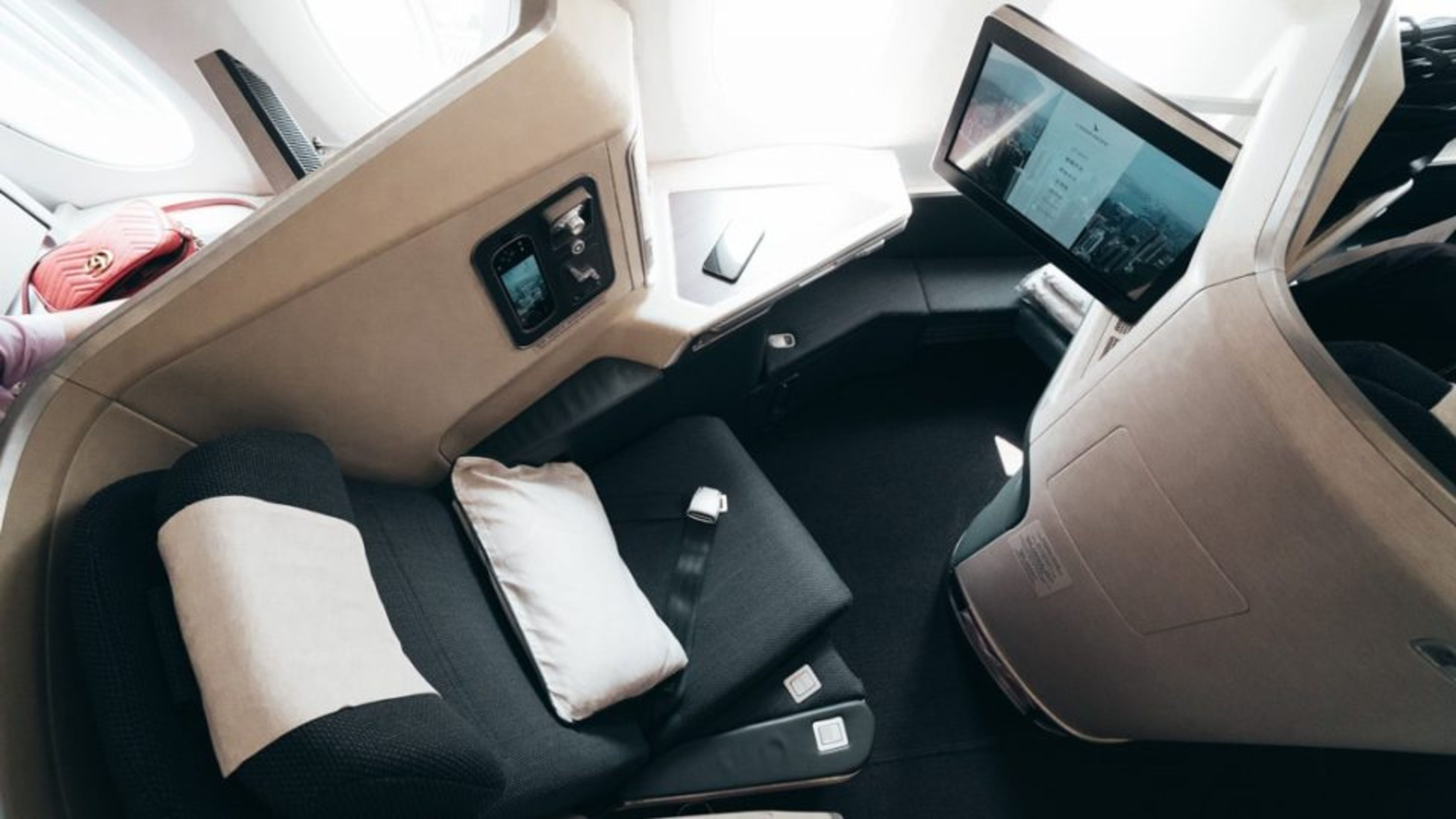 Cathay Pacific A350 Business Class Review – Hong Kong To Perth