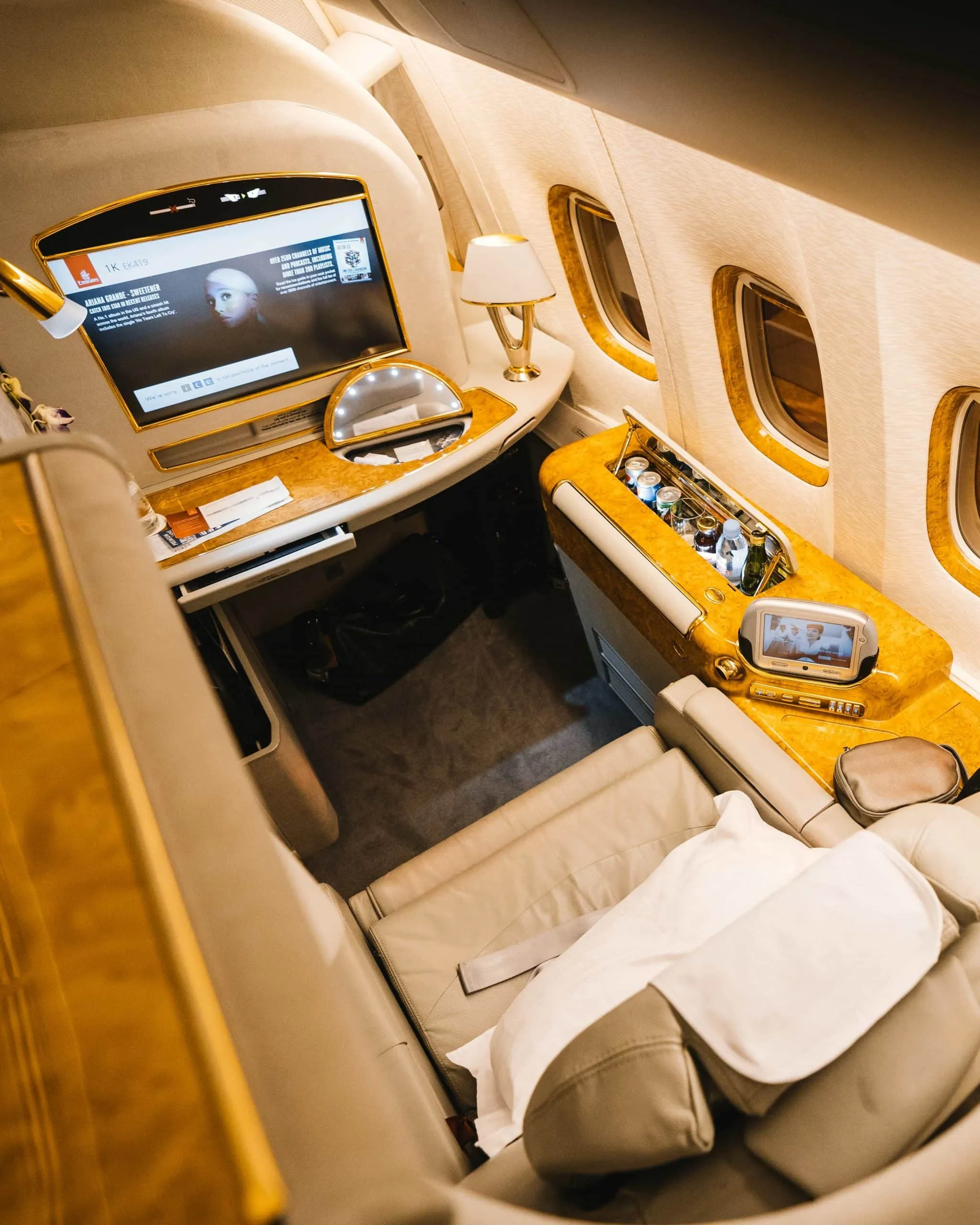 What can you do with 120,000 Qantas Frequent Flyer points? eMERATES