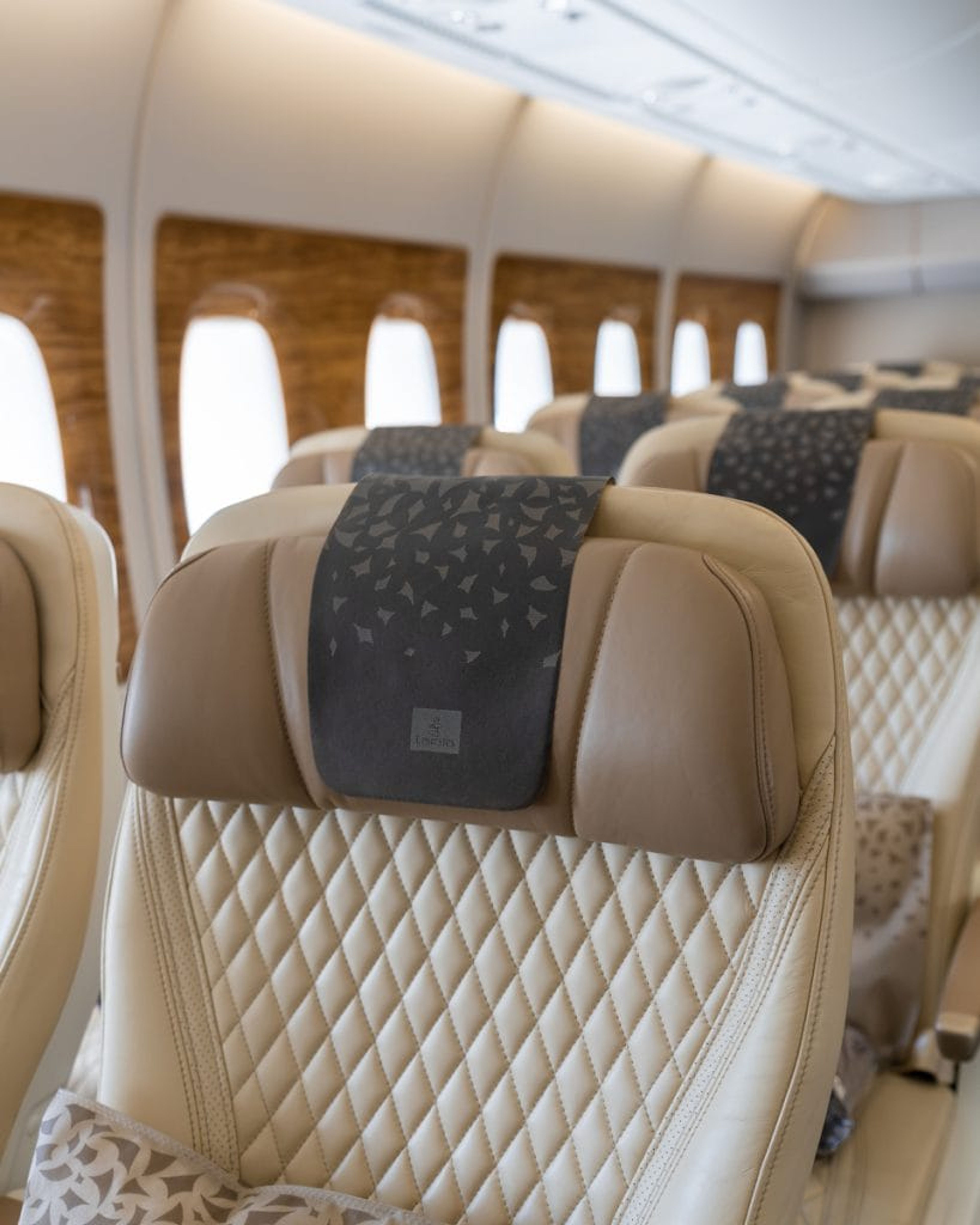 Emirates Premium Economy 4