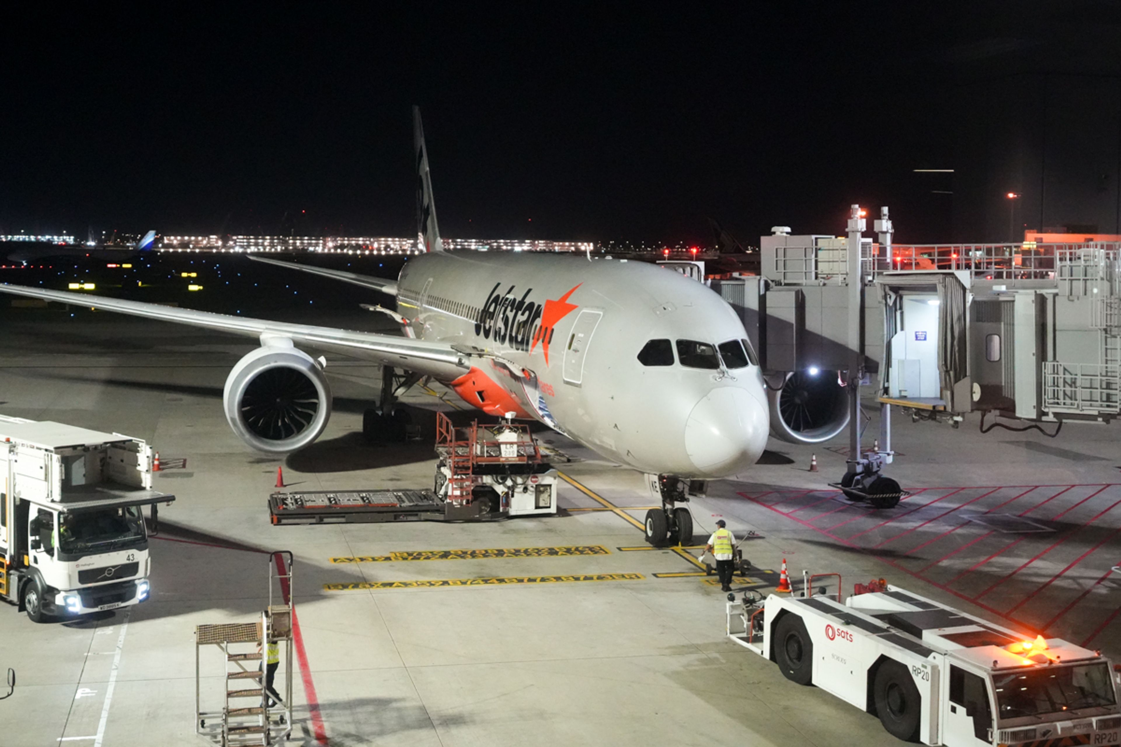Jetstar B787 Economy Review