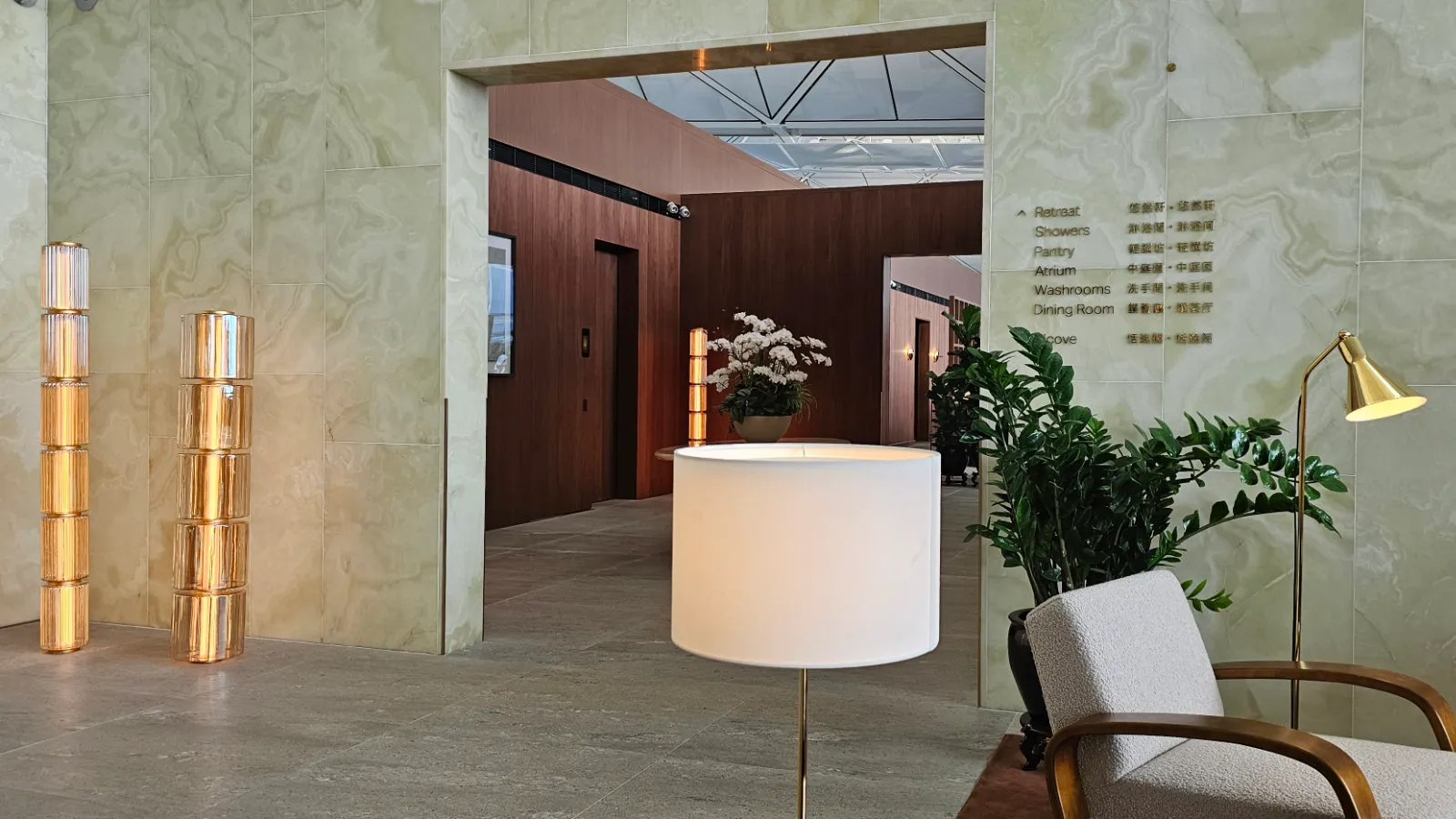Review: Cathay Pacific The Wing First Class Lounge, Hong Kong