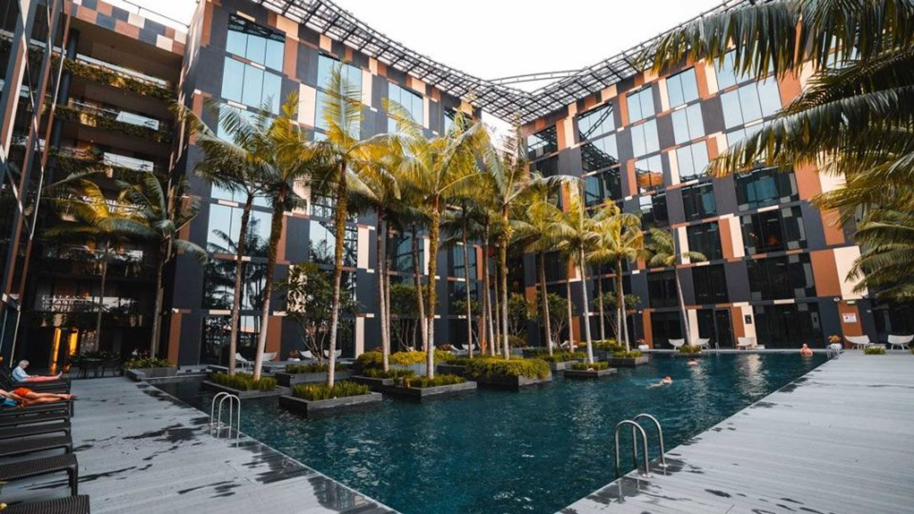 Crowne Plaza Changi Airport Review