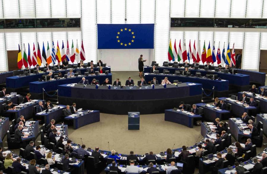 EU government meeting under EU flag