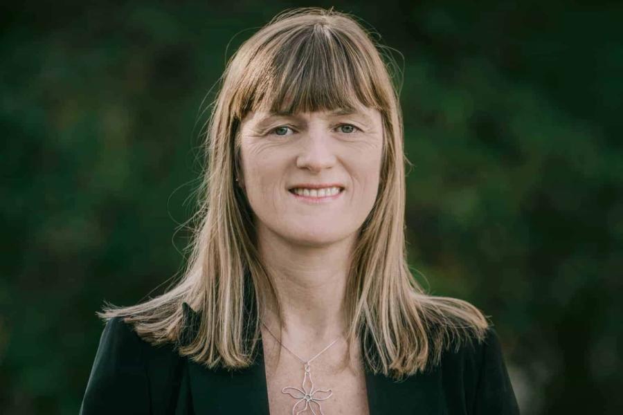 Angela Howarth