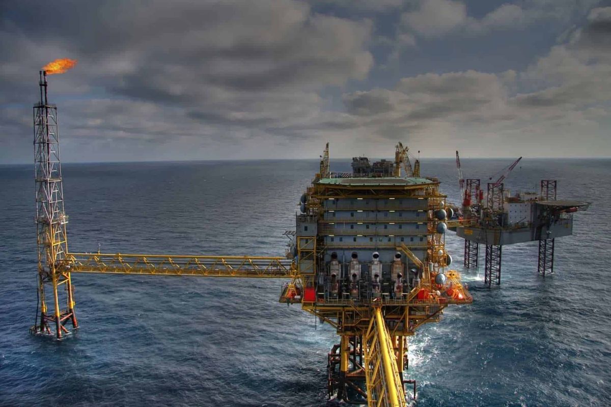 Offshore oil infrastructure