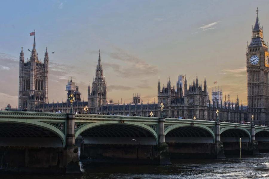 Houses of Parliament and Big Ben along the Thames