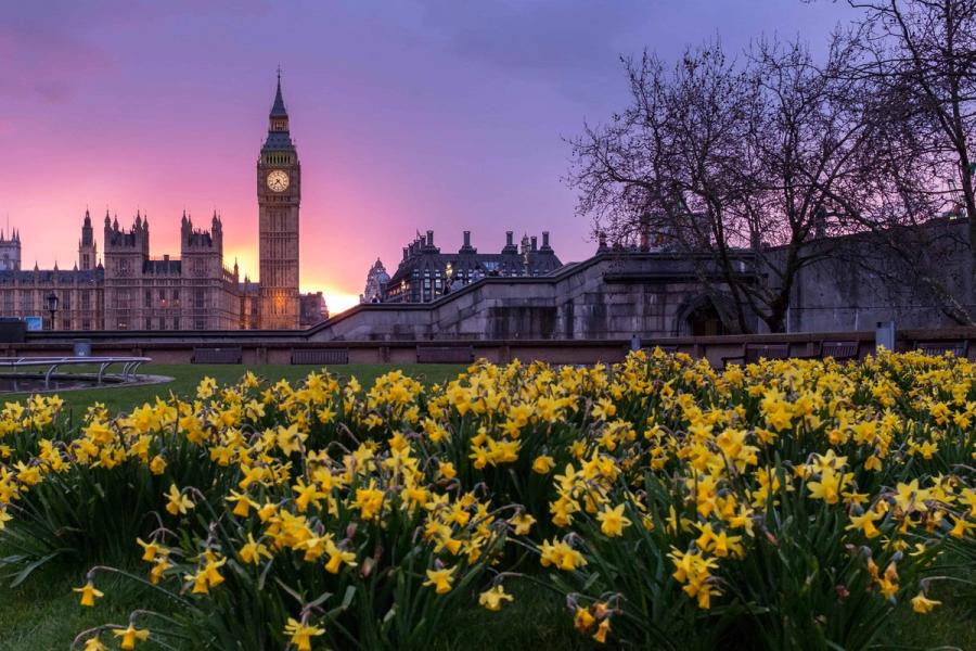 Picture of Big Ben and the Parliament in London.