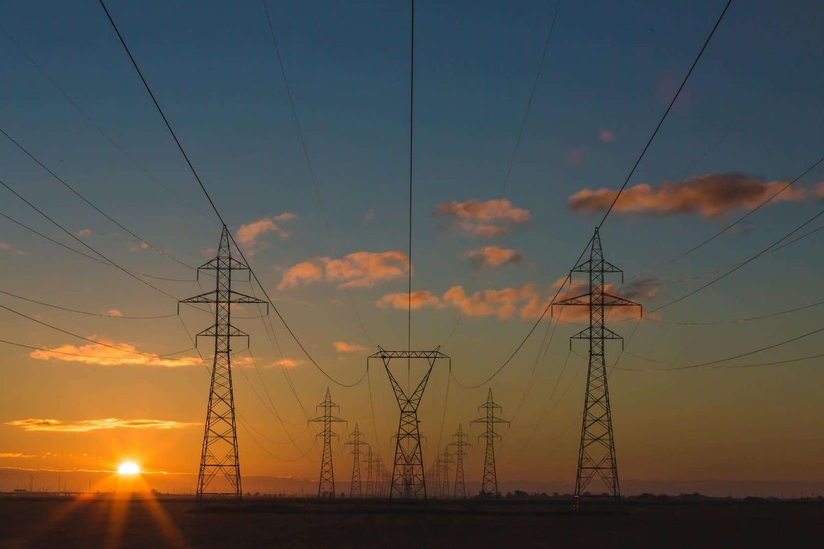 Overhead power lines