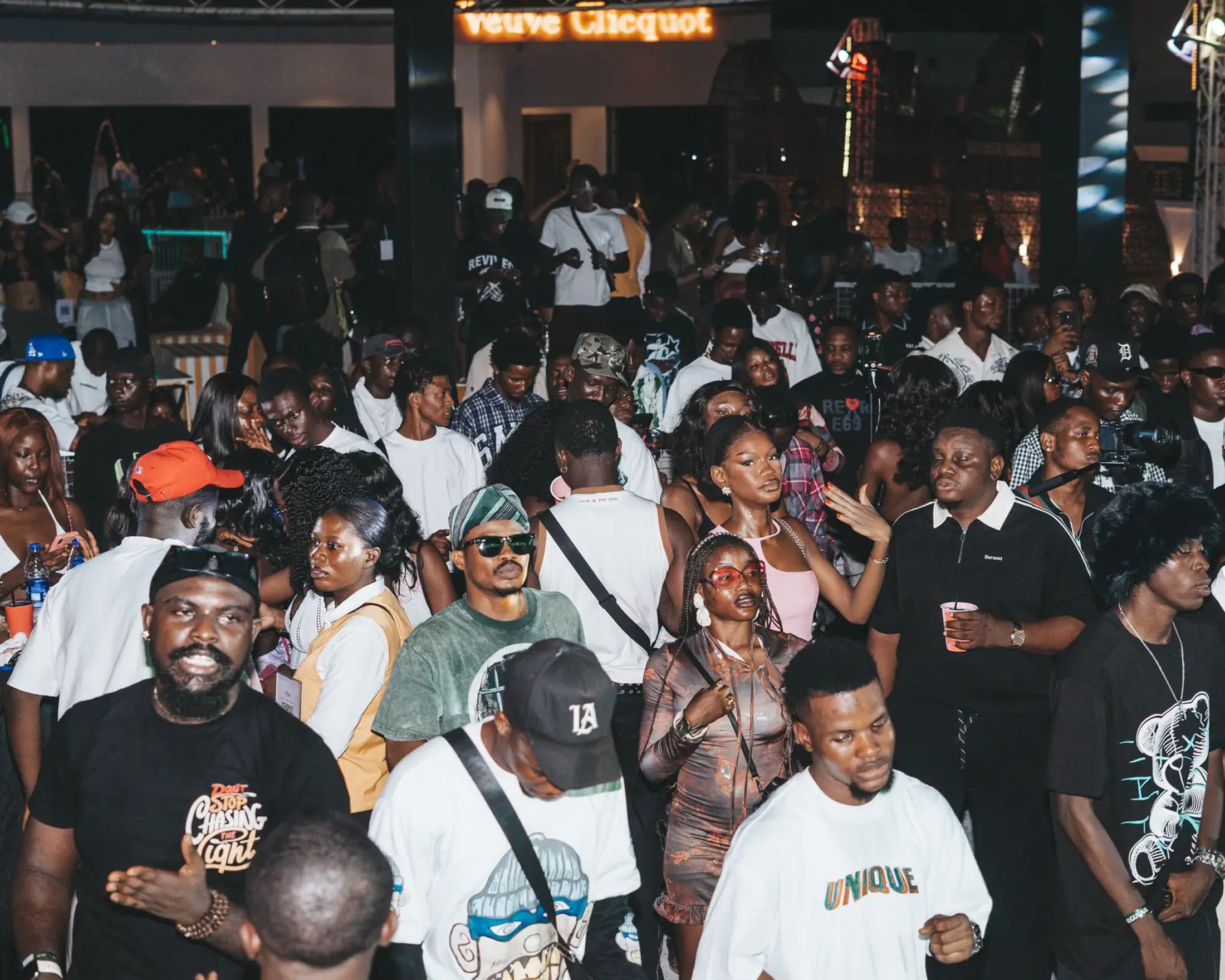 A full house under the Veuve sign