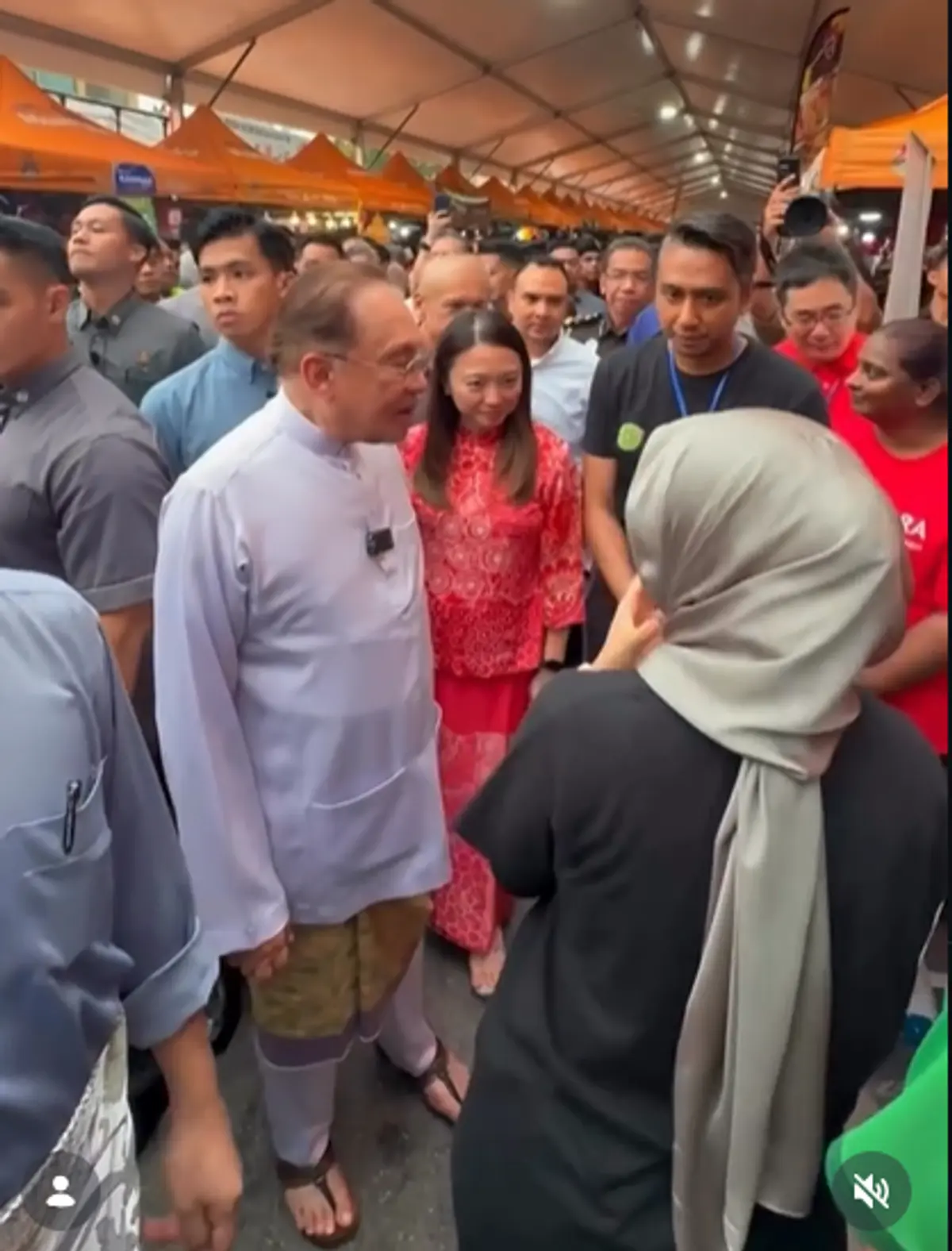 The ReMeal team was on the ground at Bazar Kampung Bharu yesterday for MYSaveFood 2026, alongside our friends from @kecharasoupkitchensociety who joined us in this year’s effort.