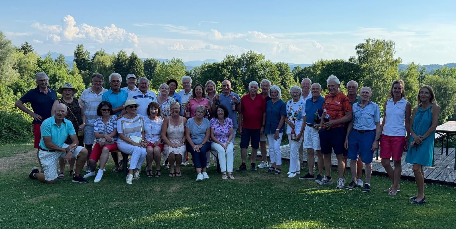 Cover Image for Damenwahl zum Dritten – Sonne, Scramble & Sommergefühle