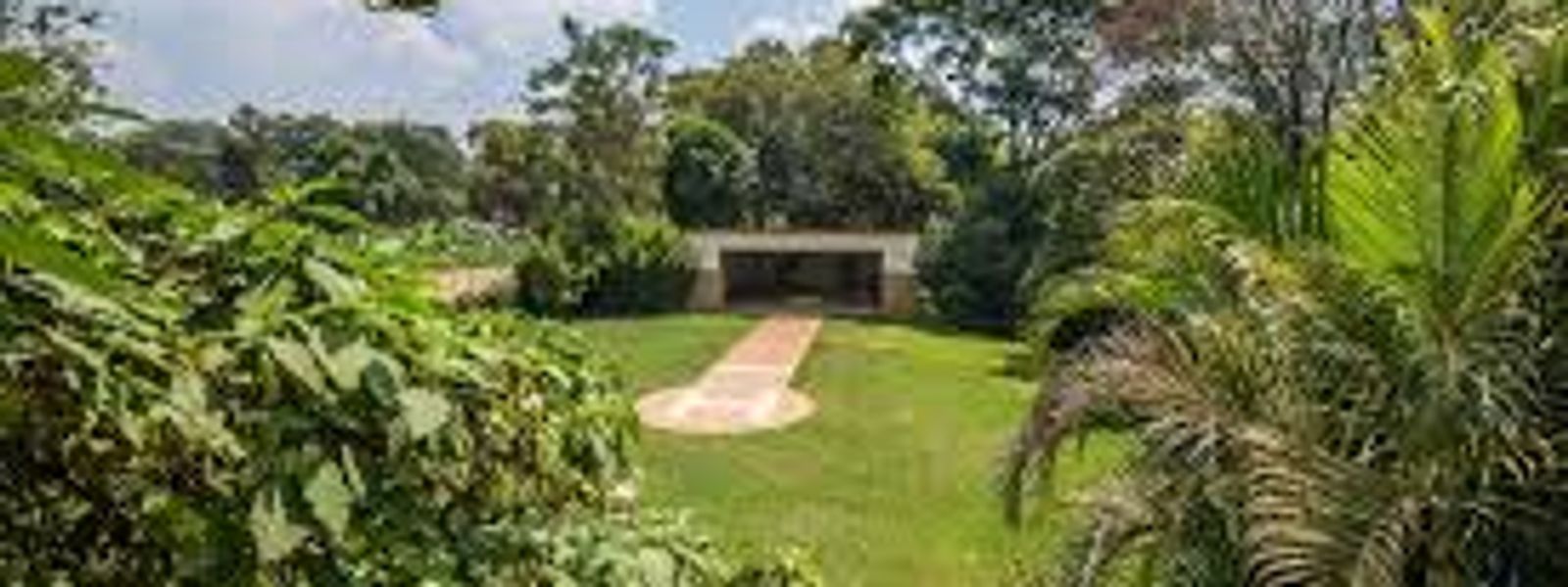 LORESHO | NAIROBI'S RIDGELINE RETREAT