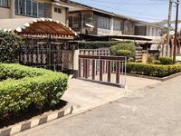 4 Bedroom Old-School Maisonette for Sale in Woodley Court, Near Toi Market – Peaceful Living in the Heart of Woodley - Image 17