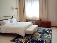 Luxury 4 bedroom furnished penthouse for rent oak and ivy - Image 3