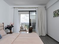 Modern Sophistication: Stylish 2-Bedroom Executive Sanctuary with DSQ - Image 3