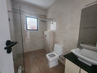 3-bedroom apartment for rent at Westlands. 200sqm, Karura Forest views, granite kitchen, pool, gym. KES 215,000/mo - Image 6