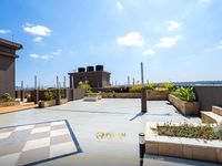 FULLY FURNISHED 3-BEDROOM APARTMENT + DSQ | RIVERSIDE DRIVE  Rent: KES 315,000 per month | Long-term tenants only - Image 9