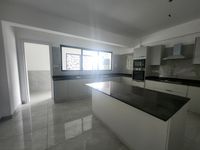 3-bedroom open plan apartment for rent at Westlands. 220sqm, 2 en-suite, balcony, pool, gym. KES 225,000/mo - Image 4