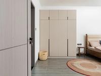 Modern Sophistication: Stylish 2-Bedroom Executive Sanctuary with DSQ - Image 1