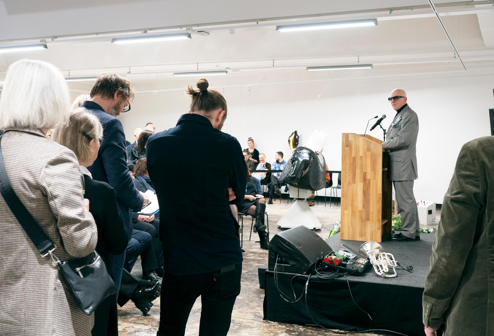 Kjell Erik Killi Olsen giving a speech at the opening of K-U-K, museum for young art.
