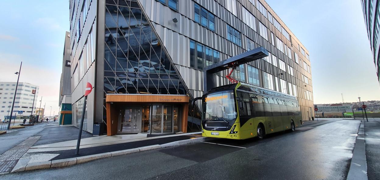 Bus at charging station near Brattøra in Trondheim