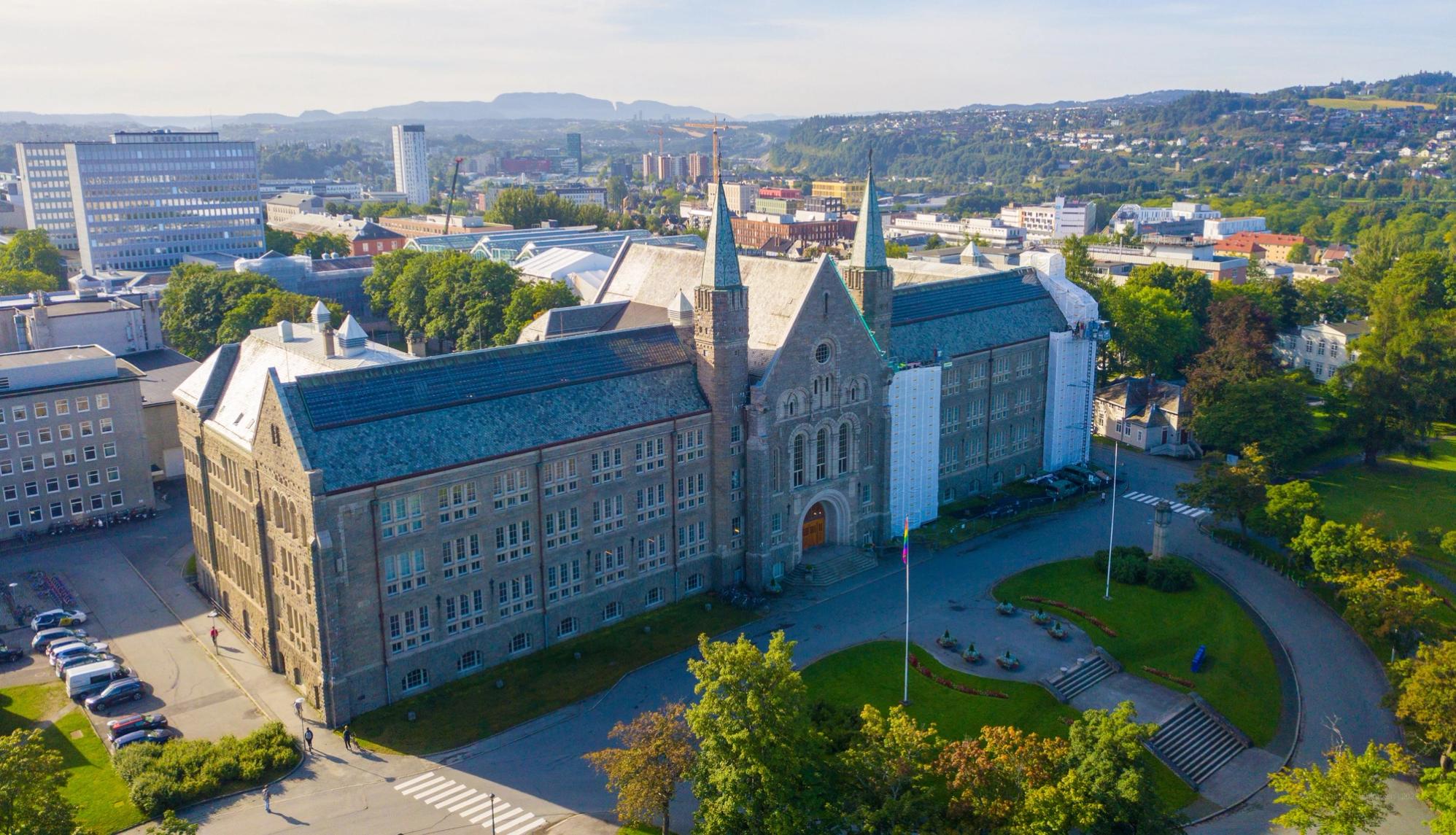 NTNU Gløshaugen main building