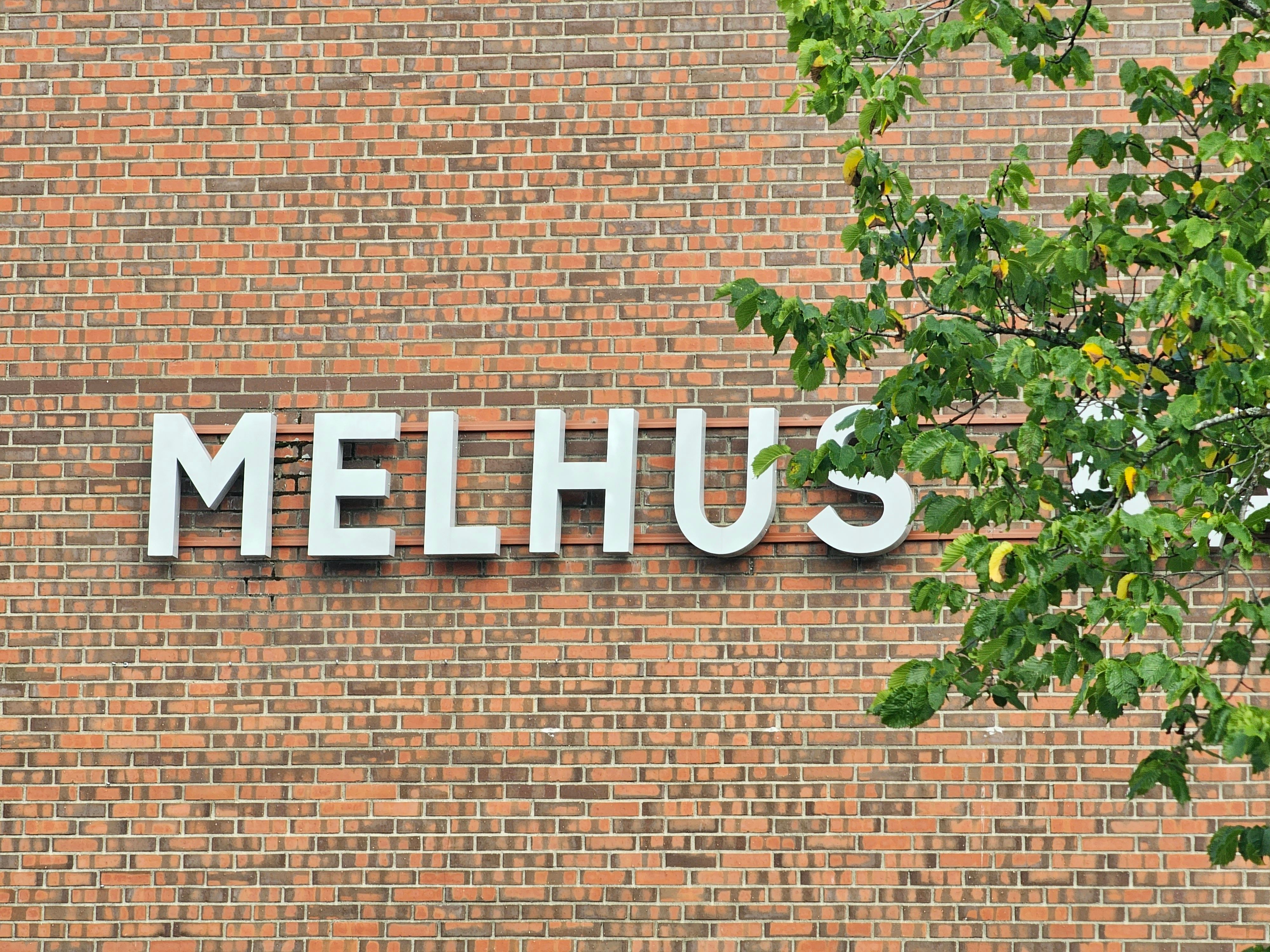 Melhus sign on Melhus Municipal hall