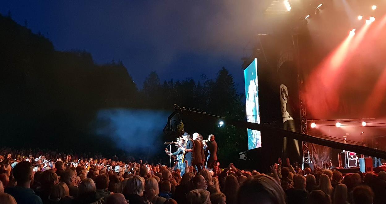 Concert at Habitat - performer: Kristin Evensen