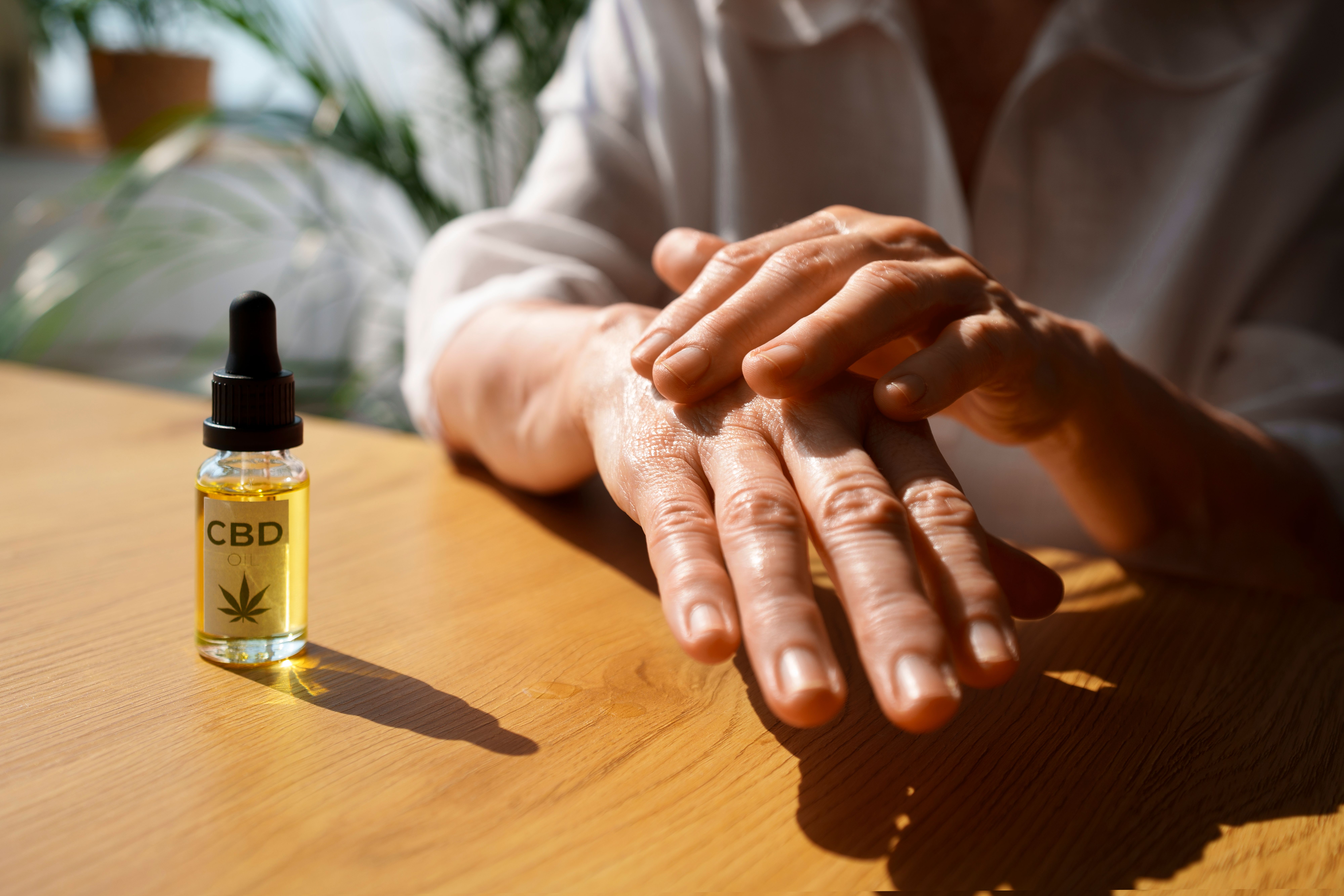 CBD Importado vs. CBD de Farmácia: o Que Realmente Muda para o Seu Tratamento em 2026