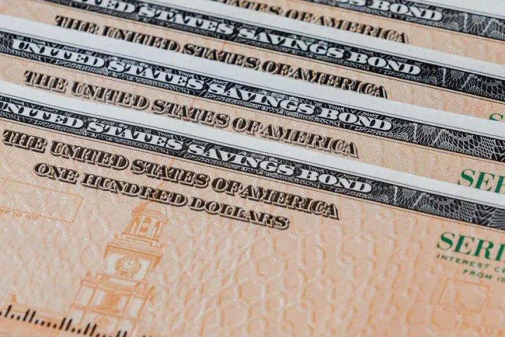 Bonds… Financial Bonds. What Are They and How Can You Utilize Them?