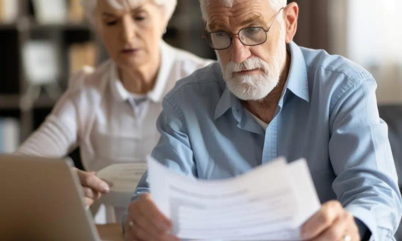 The Tax Deductions and Credits Available to Retirees in Arizona