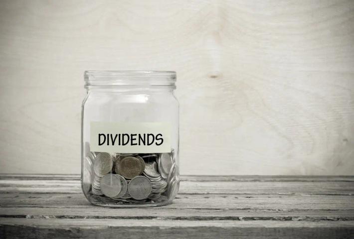 Should You Retire with High-Yield Dividend Equities in Your Portfolio?