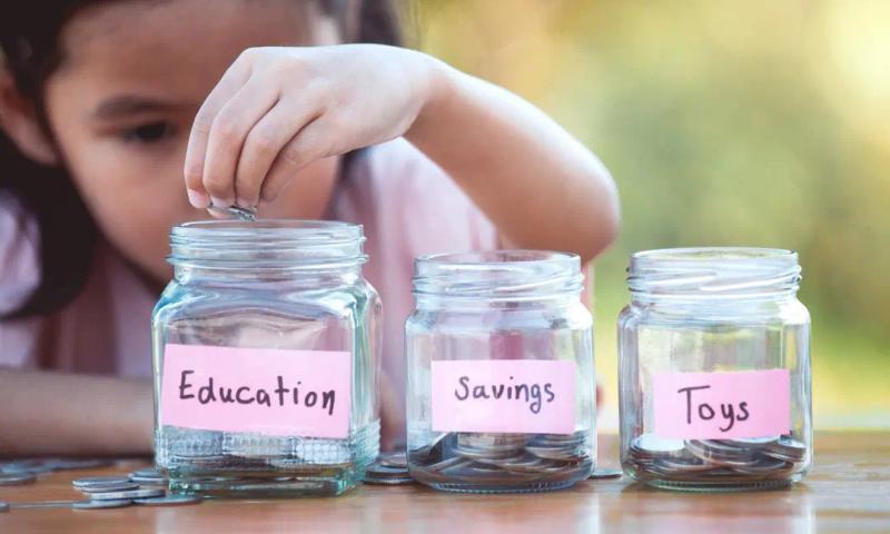 How to Teach Your Children to Be Financially Responsible From an Early Age