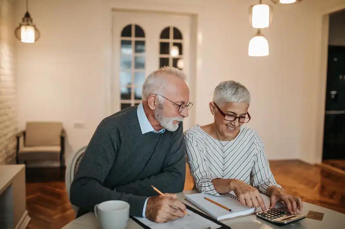 Reviewing Retirement Income Plans and Budgeting Strategies