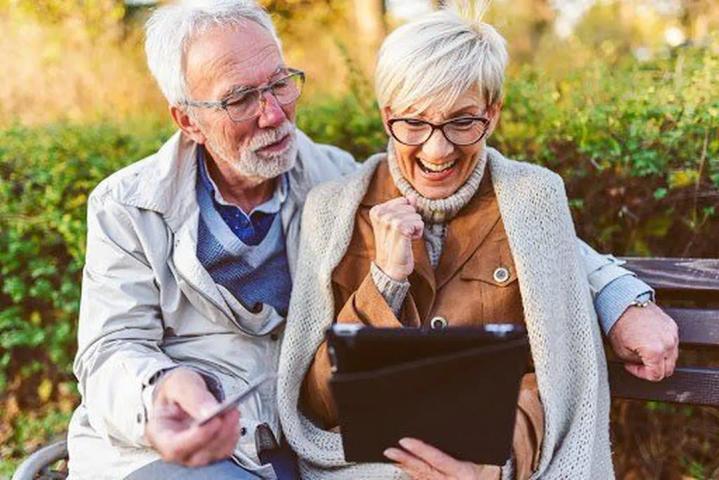 4 Reasons You Should Be Working with a Financial Advisor Right Now
