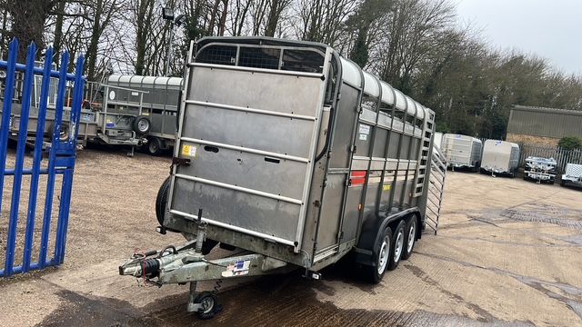 IWT TA 5 14' X 5' Livestock 