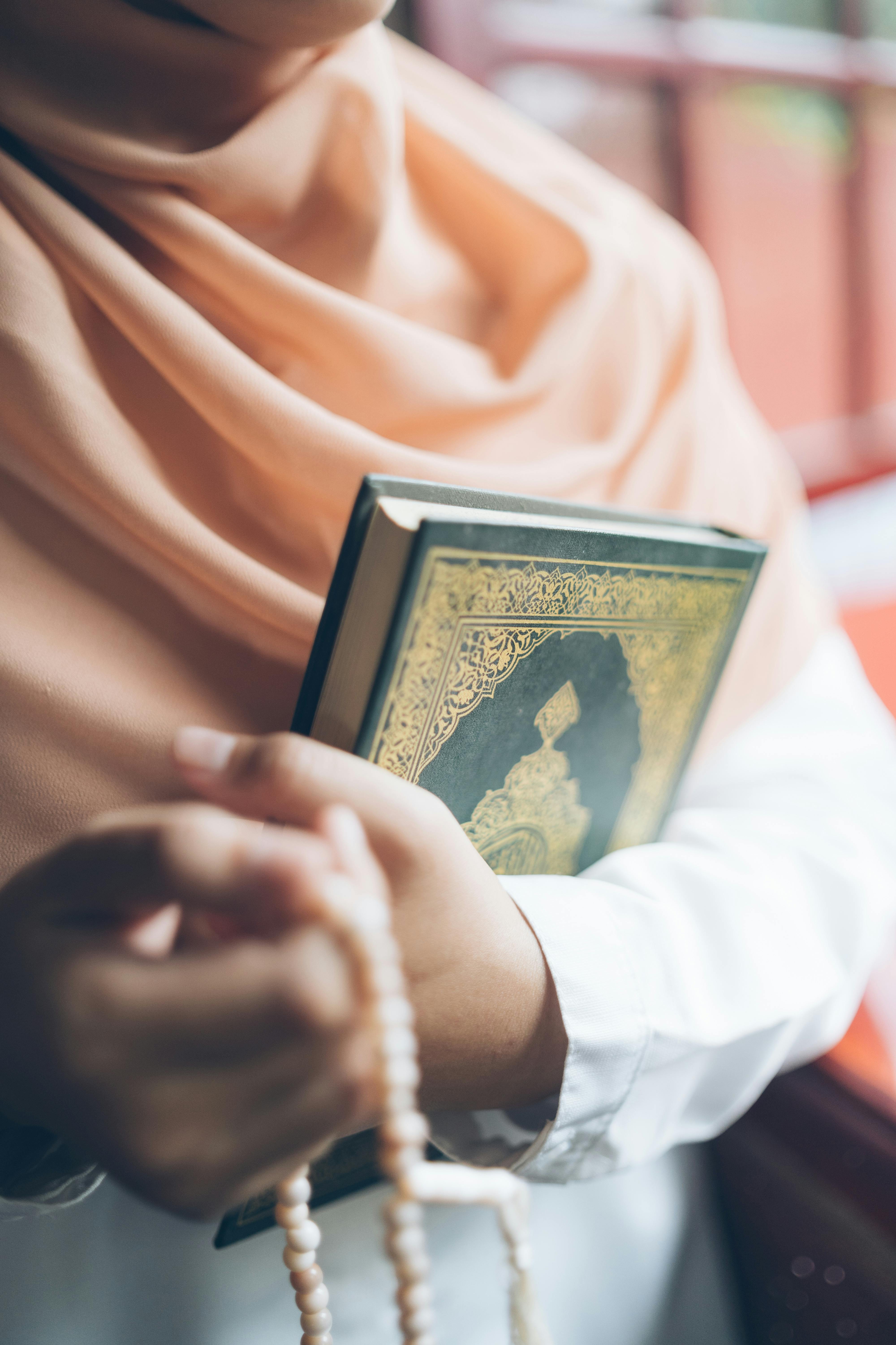 Tawakkul: Trusting Allah SWT in Times of Difficulties and Ease