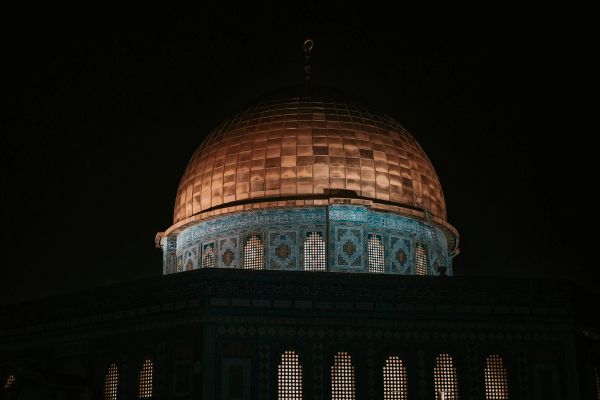 The Night The Heavens Bent Towards Al-Aqsa