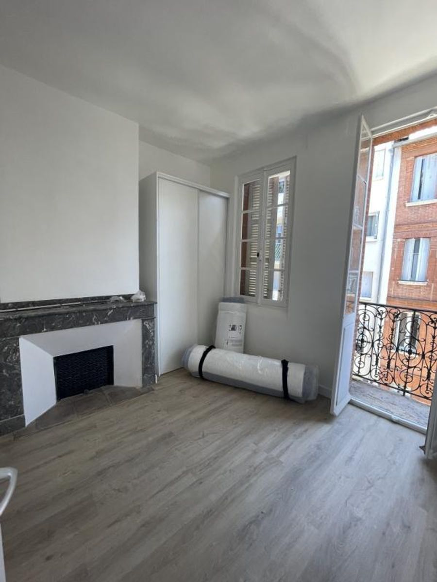 Location magnifique T3 quartier chalets avec très grande terrasse
