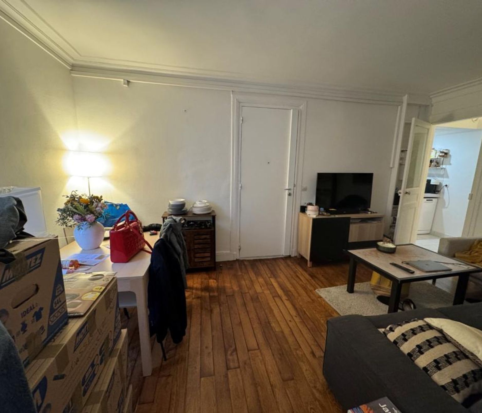 T2 non meublé - rue de Clichy - Paris (9)