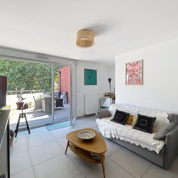 Location T2 avec terrasse et place de parking situé à Compans