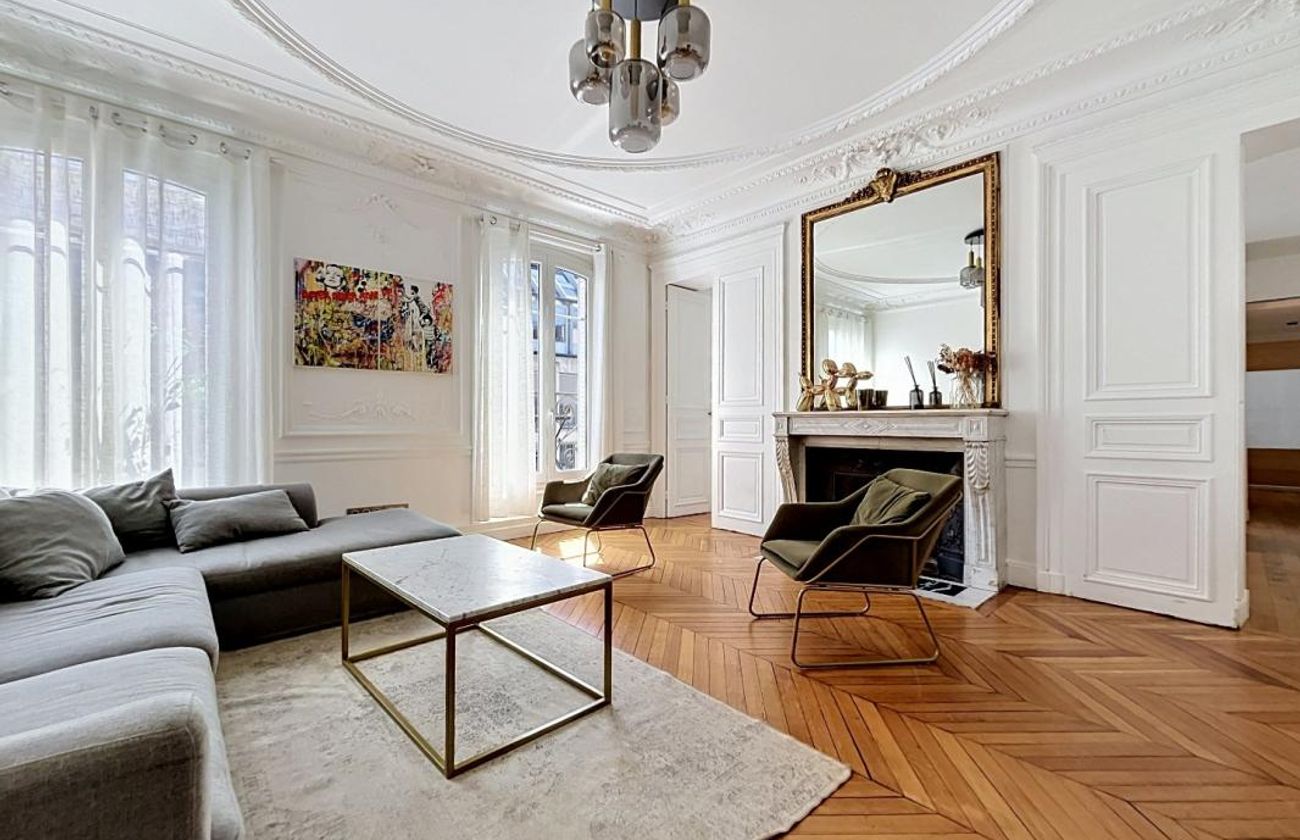 T3 non meublé de 74.40m² - Rue Paul Baudry - Paris (8)