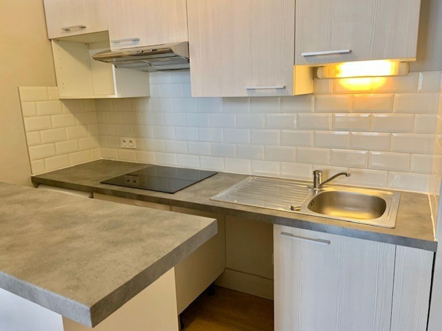 Location T2 Esquirol