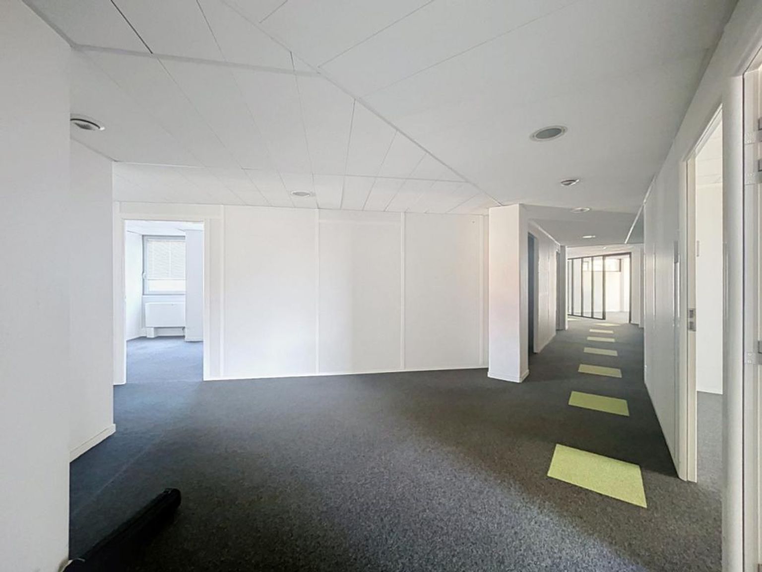 Bureaux à louer - 1033 m² - Toulouse Compans Caffarelli